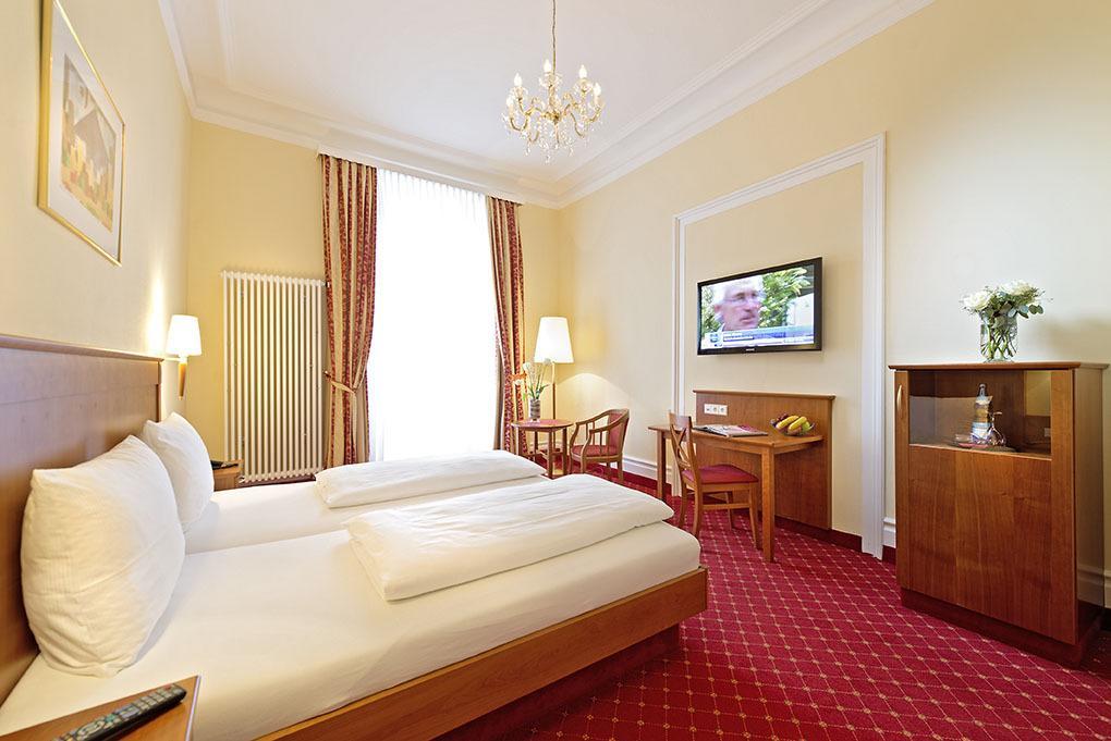 Schweizer Hof - Superior Hotel 3*